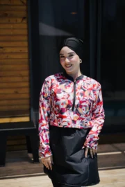 CROP MODEL TESETTÜR MAYO - SİYAH KIRMIZI DESEN