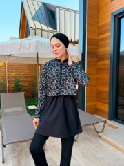 CROP MODEL TESETTÜR MAYO - SİYAH BEYAZ ZİNCİR DESEN